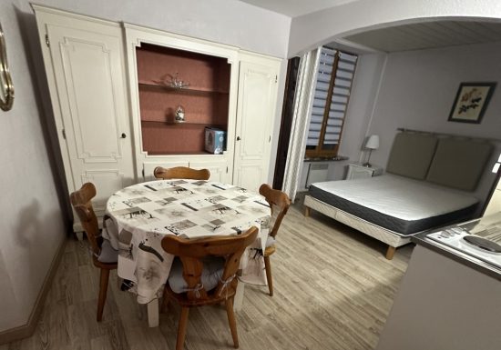 Meublé de Mme Ober – Glycine