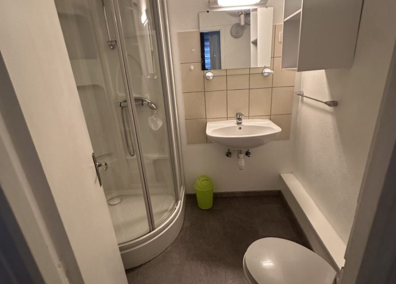 Meublé de Mme Ober – Glycine