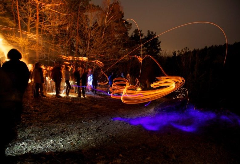 Schieweschlawe : Lancer de disques enflammés