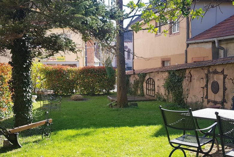 Furnished by Mme Ulm – Au Relais des Thermes – Opale
