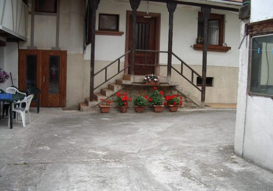 Meublé de M. Richard Rosenfelder 4