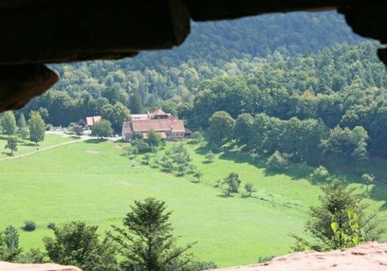 De part et d&rsquo;autre