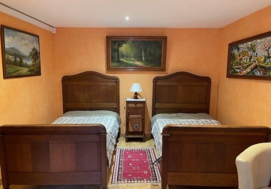 Meublé de M. Reiss – Marie