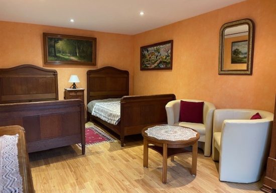 Meublé de M. Reiss – Marie