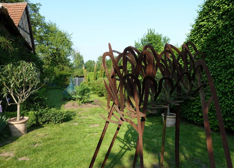 Guided tour of the Blue Farm Gardens