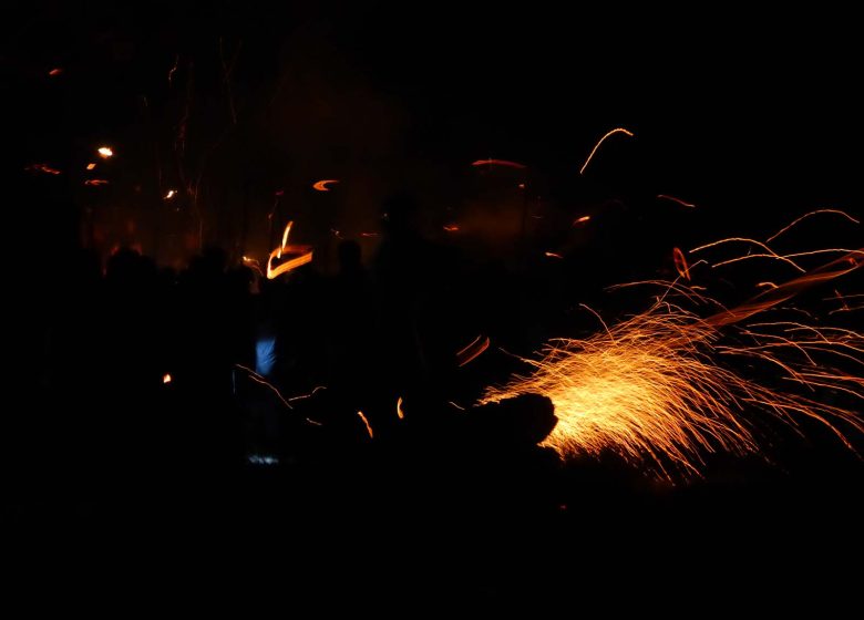 Schieweschlawe : Lancer de disques enflammés